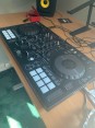 Pioneer DDJ 800 2 deckový digitální